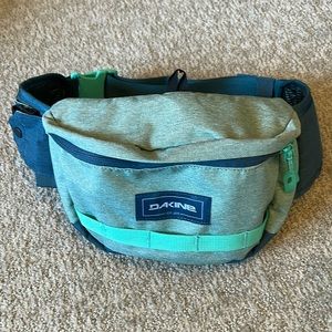 Dakine Hot Laps 2L Waist Bag